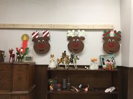 Vintage christmas and toy items