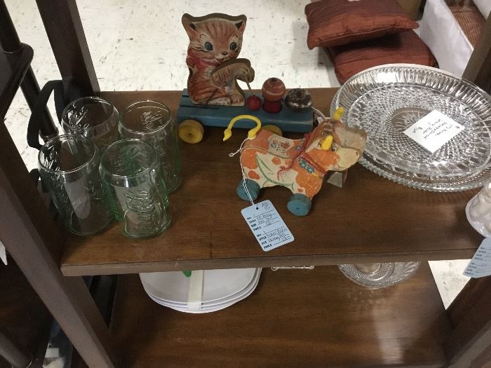 Glass items, toys