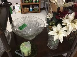 Punch bowl, glassware