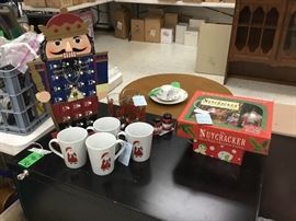Holiday items/decor