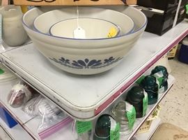 Pfaltzgraff bowl set