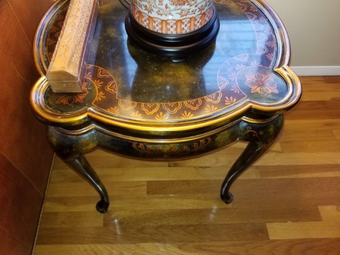 ACCENT TABLE 95.00