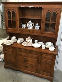 Hutch; Lots of Spode (Buttercup & India Tree) and other pottery and china.