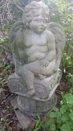 ANTIQUE CONCRETE CHERUB