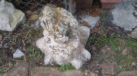 CAST CONCRETE TREE STUMP