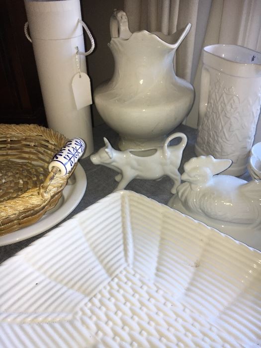 White Italian pottery