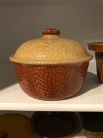 Rare Kla hammrd Pot