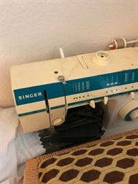 2 Sewing Machines