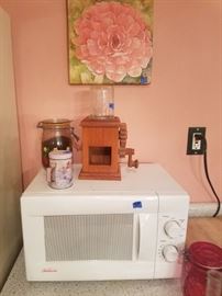 Small Sunbeam microwave, coffee grinder, art