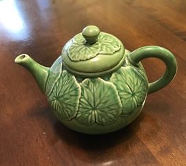 Bordallo Pinheiro tea pot