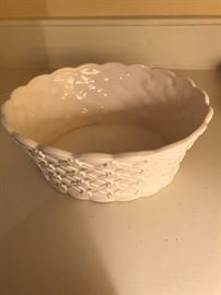 Fitz & Floyd basket weave bowl