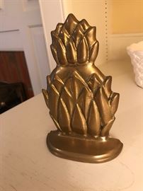 Brass pineapple