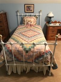 Twin iron bed (pair)