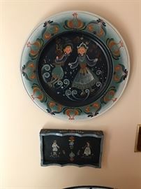 Vintage Tole Dutch decor