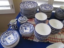 Large Set, great pattern & look for our Desert Environment!