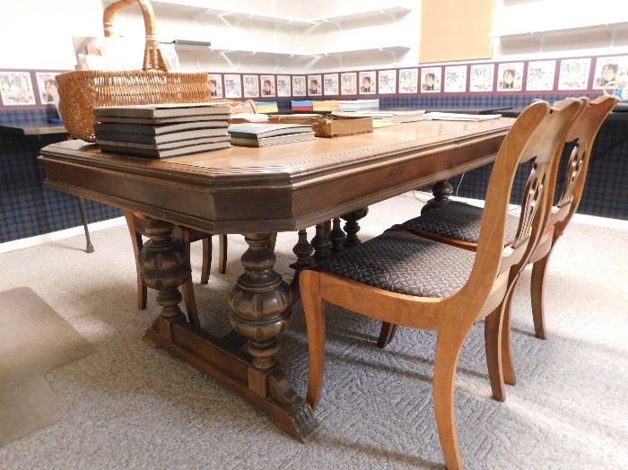 Vintage dining table and 4 chairs