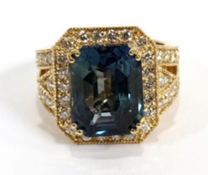 11.59CT NATURAL BLUE SAPPHIRE (GIA), 2.20CT DIAMOND (G, VS-2) & 18KT GOLD RING, RING SIZE: 7, 12.3 GRAMS
Lot # 2052 