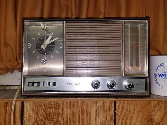 GE vintage radio