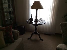 exquisite tilt top table