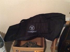 golf club airplane carrier