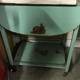 Adorable little green drop leaf metal table/cart.