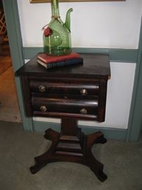                 Empire style sewing or workstand