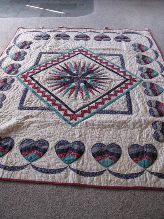 Handmade quilt w/ beautiful detail