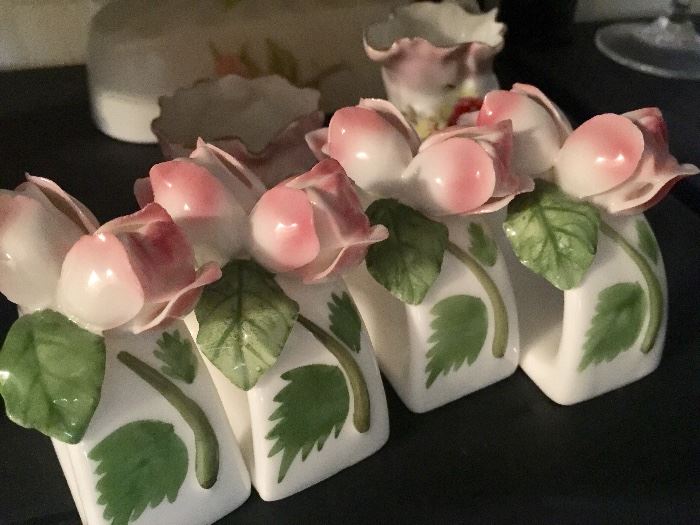 Floral napkin rings 