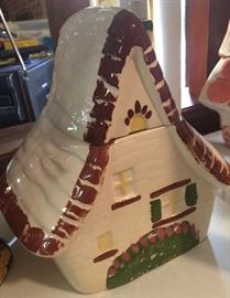 Another vintage gingerbread house cookie jar