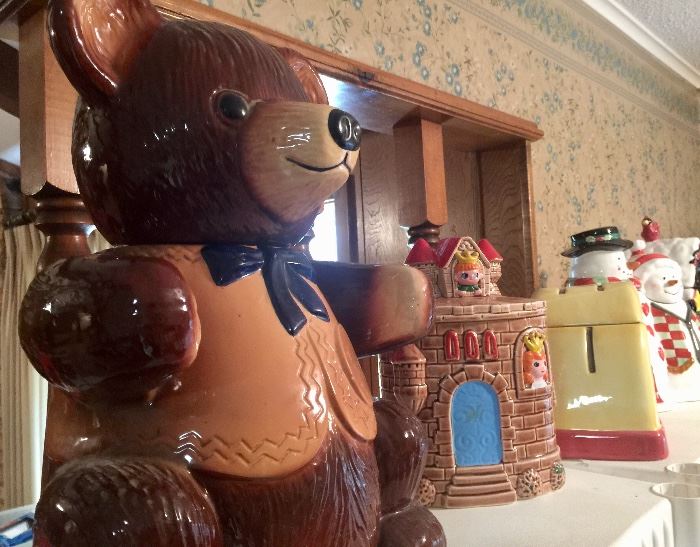 Bear, castle, toaster, snowmen cookie jars