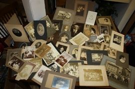 Large lot of Antique Photo's