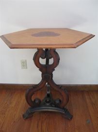 Hexagonal Table Lamp-Antique