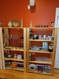 lots of great kitchen ware!