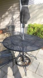 Outdoor patio table, umbrella and chairs Vintage