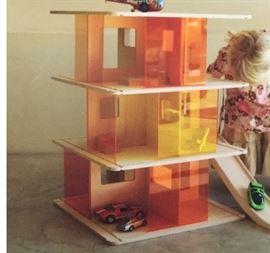 These beautiful Molmoll Scandinavian minimalistic Dollhouses, Barns and more are virtually new - some NIB! 