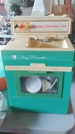 Vintage Suzy Homemaker Child's Sink