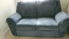 Loveseat 
