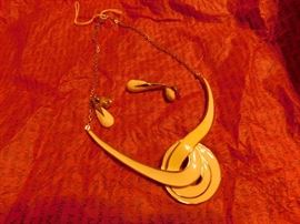 Vintage Costume Jewelry(Monet)