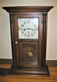 Nice Regulator Clock with Key