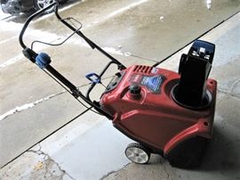 Toro Model 721 Snowblower