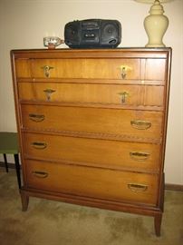 Mid Century Chest of Drawers