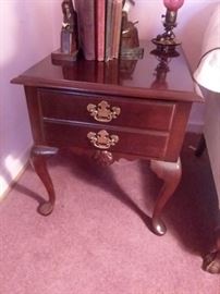 Pair of very nice end tables:)