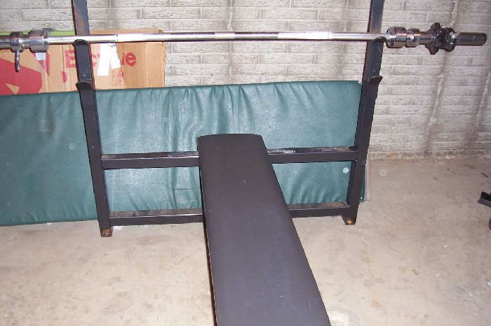 Weight lifting bench- Body Smith from Parabody, Inc.