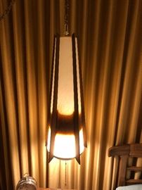 Gorgeous hanging lamps...Yes, I said lampsssssss, there are two!