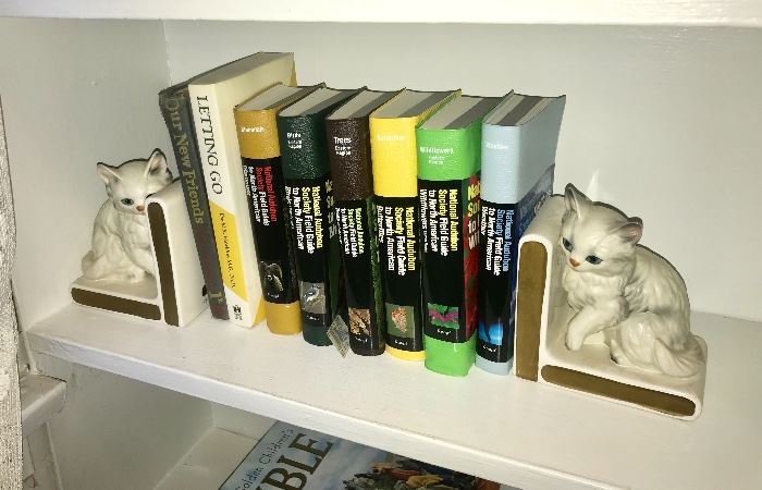 Kitty book ends
