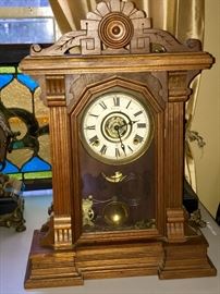  Vintage Eastlake style wood  mantel clock 
