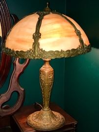  Stunning Tiffany style vintage staying glass lamp 