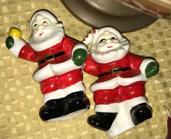 Vintage Santa salt & peppers 