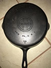 Griswold # 9 Fry Pan - 710-A