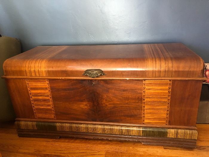 1930s cedar chest with inlaid detail - beautiful condition